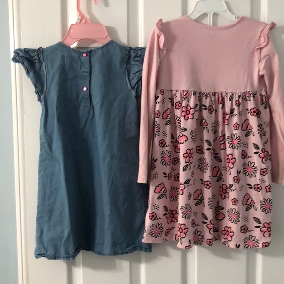 2 dresses size 5 One long sleeve one short sleeve - Picture 2 of 4